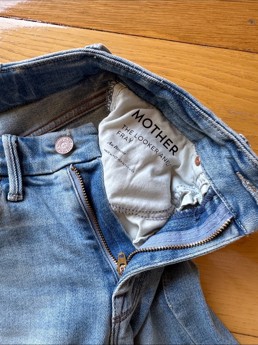 MOTHER The Looker Ankle Jeans in Light Blue Denim